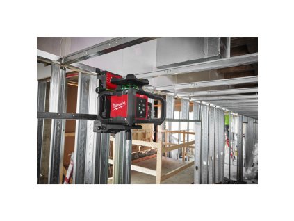 M18™ 300 m zelený horizontálno-vertikálny rotačný laser s funkciou ONE-KEY™