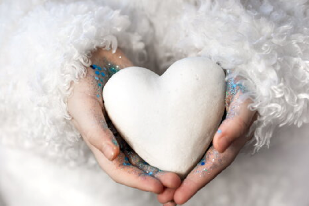 Ako požiadať anjelov o pomoc v láske a vzťahoch?