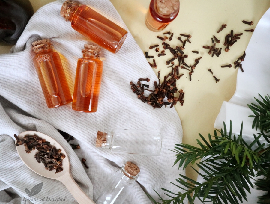 Hřebíčková tinktura