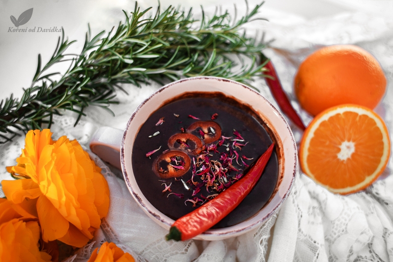 Horká chilli čokoláda s pomerančem 