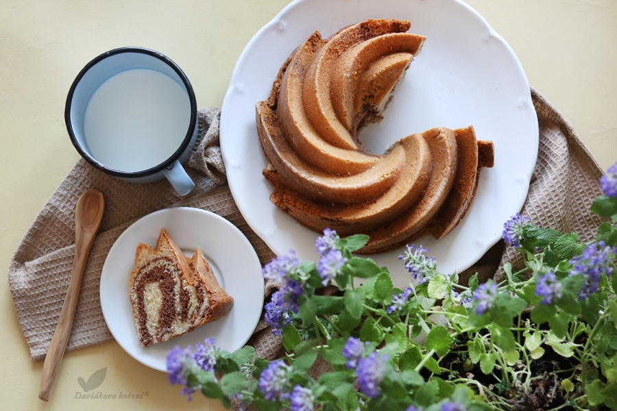 Tradiční mramorová bábovka