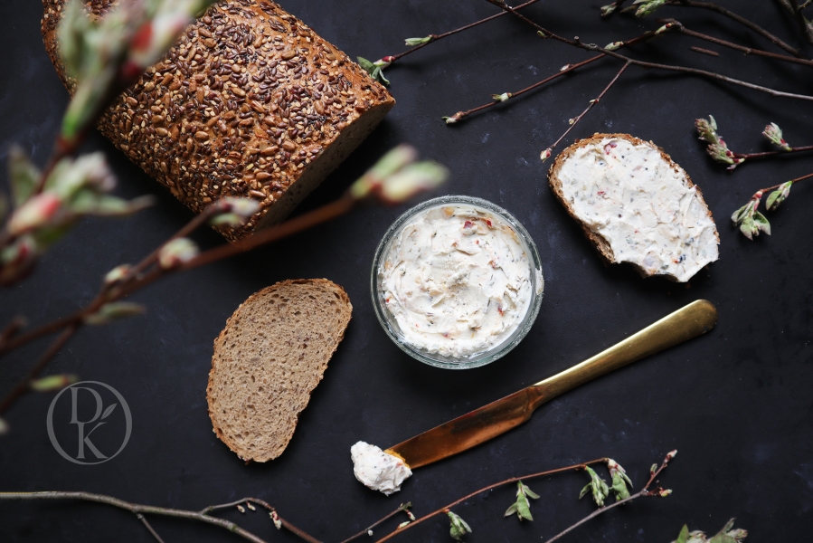 Pomazánka s kozím sýrem a GOROLSKOU SMĚSÍ