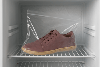 mrazenie topanok proti zapachu