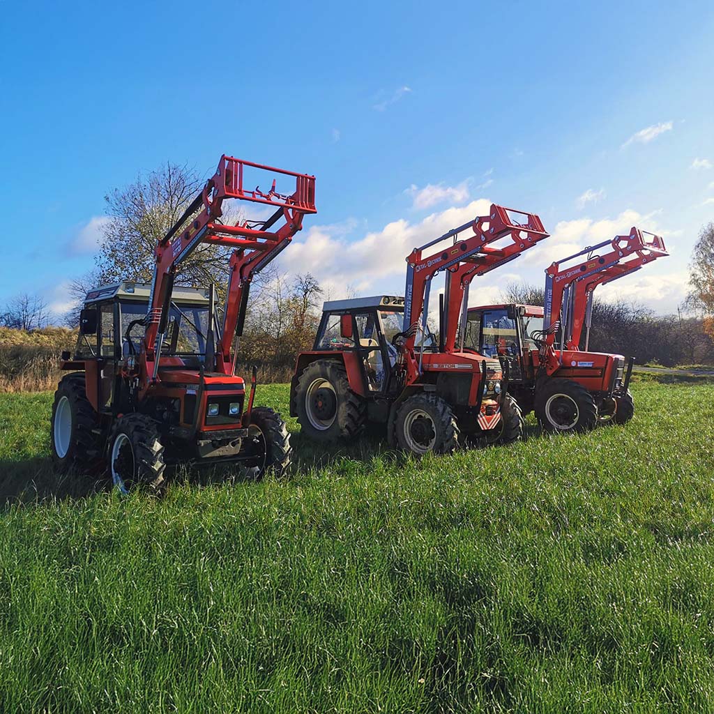 Ukázky montáže čelních nakladačů