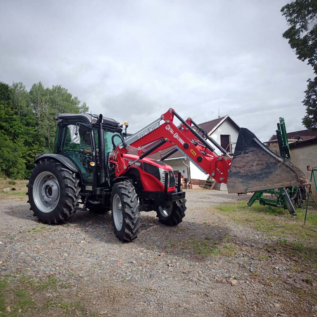 Ukázky montáže čelních nakladačů