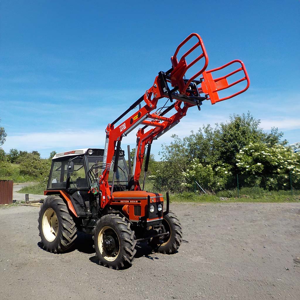 Ukázky montáže čelních nakladačů