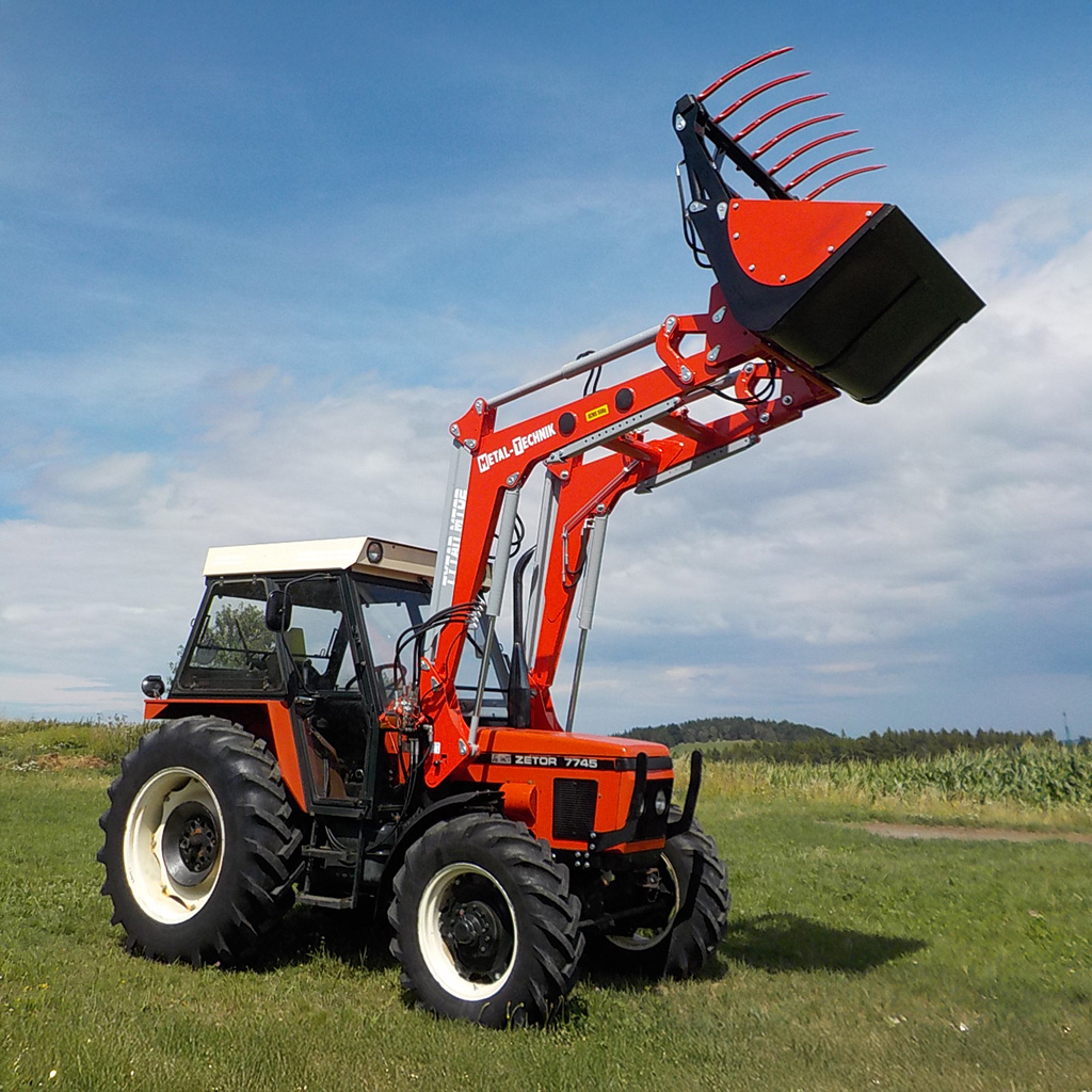 Ukázky montáže čelních nakladačů