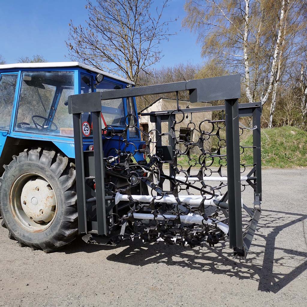 Ukázky montáže čelních nakladačů