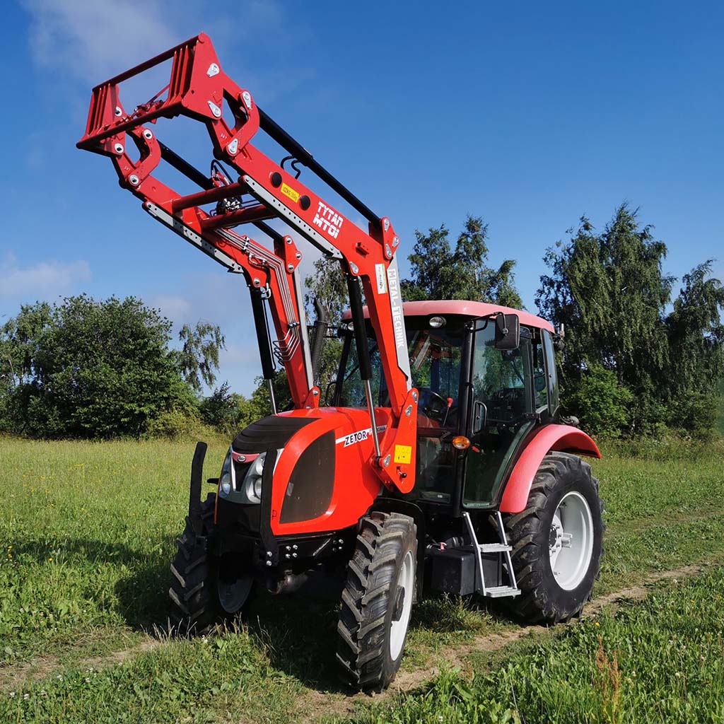 Ukázky montáže čelních nakladačů