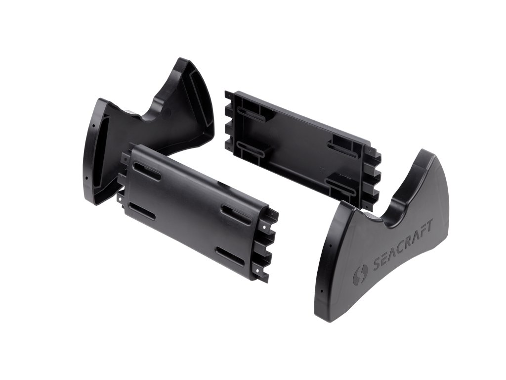 Explozívny pohľad na modulárne komponenty zobrazujúci systém mechanických zámkov a vnútorné rebrovanie pre zvýšenú torznú tuhosť.