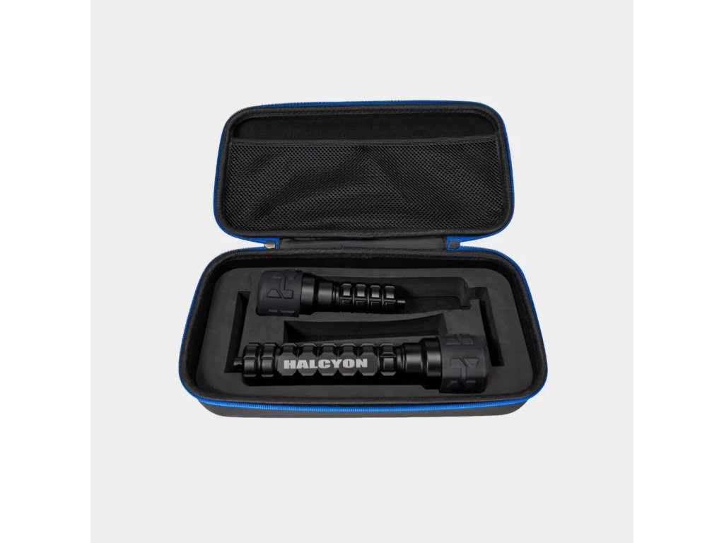 Kompletný prepravný set v polstrovanom puzdre chrániacom optiku a elektroniku počas transportu na lokalitu.