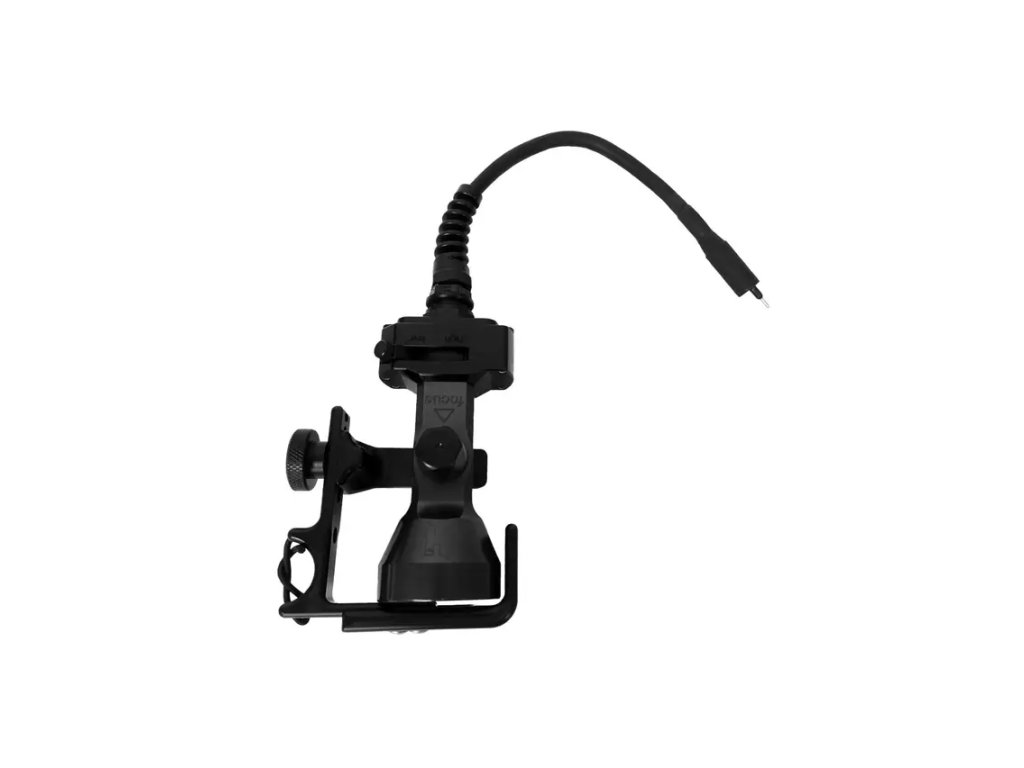 Bočný pohľad na mechanickú konštrukciu hlavy vyfrézovanej z odolného Delrinu s detailným spracovaním úchytov Goodmanovej rúčky.