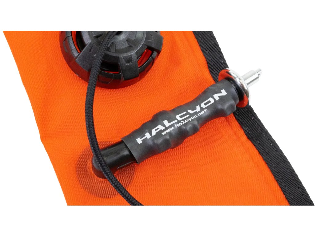 Zostava vypúšťacieho ventilu (OPV) a inflátorového mechanizmu s vysokou prietokovou kapacitou.