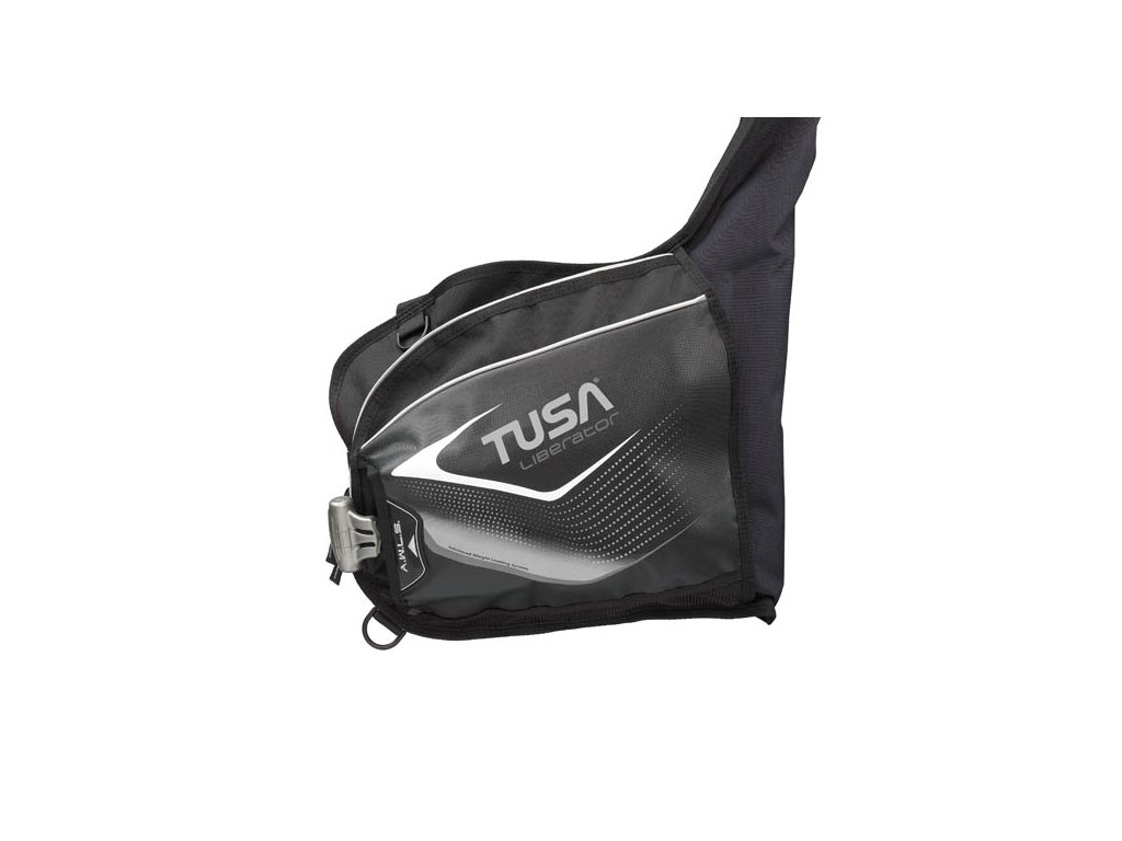 Detailný pohľad na cargo vrecko s vysokokapacitným zipsom a rukoväť záťažového systému A.W.L.S. III.