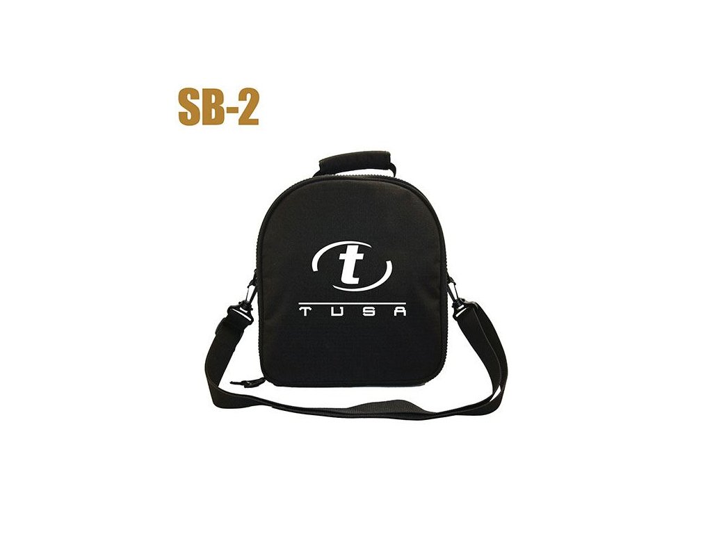 Čelný pohľad na transportné puzdro TUSA SB-2 s viditeľným centrálnym logom, polstrovaným madlom a nastaviteľným ramenným popruhom.