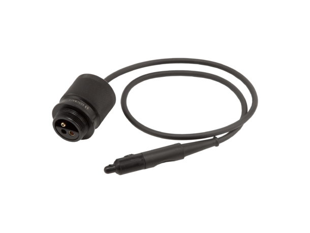 Detail terminálneho rozhrania s dvojpinovým systémom a závitovou základňou pre integráciu do batériového bloku Seacraft.