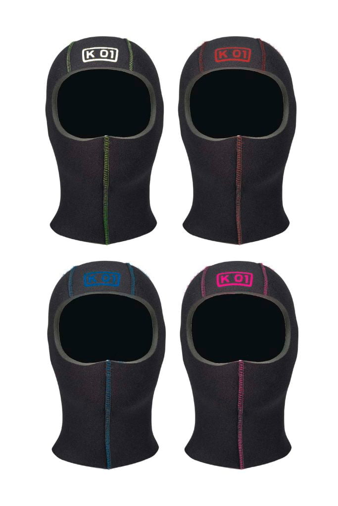 Detailná konfigurácia čelového loga a spracovanie vertikálnych švov zvyšujúcich hydrodynamiku a pevnosť.