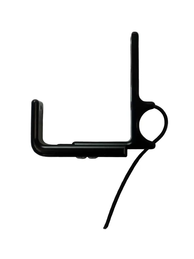 Celkový pohľad na ergonomické zakrivenie a povrchovú úpravu odolnú voči abrázii, s predvŕtanými montážnymi bodmi pre svetelnú hlavu.