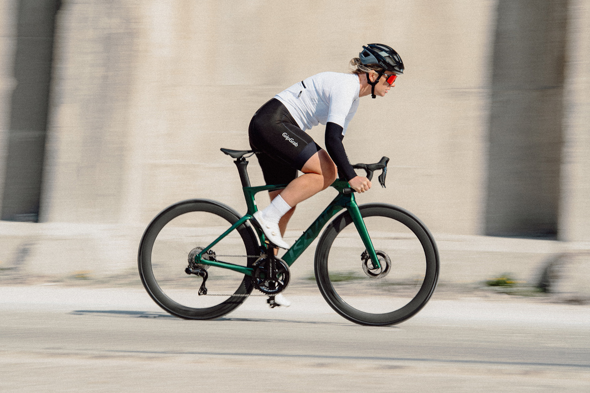 Isaac-Meson-jade-green-prokoho