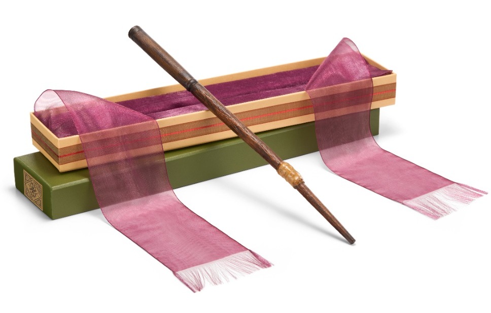 Harry Potter prvá prútka Rona Weasleyho — Ollivanderov box s fialovým zamatom