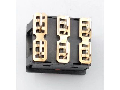 Prepínač 12/24 V