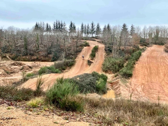 Motocross na Stark VARG v Royal Hills Experience