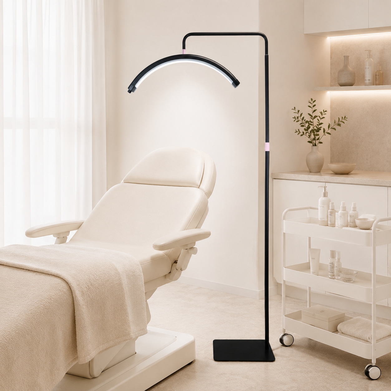 Kosmetická stojací LED lampa Moon Pro MAX – černá – rovnoměrné světlo