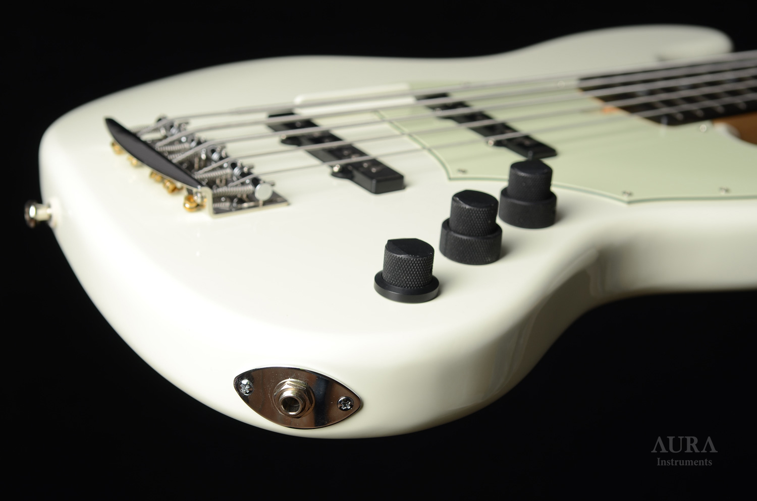 Handmade Aura Jazz Bass FG detail 7