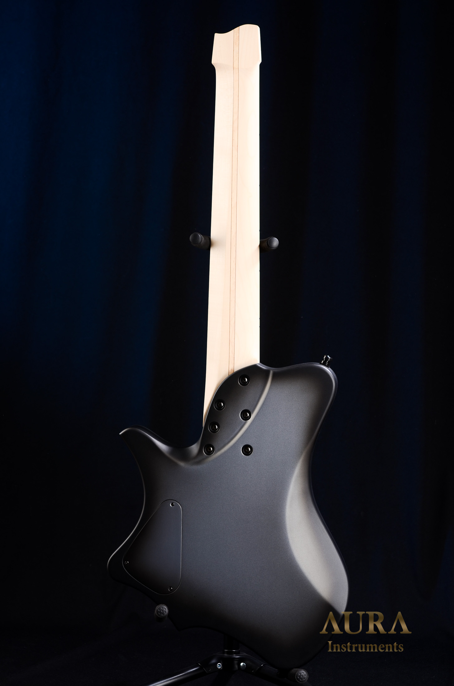Headless Guitar Aura 8 Root detail 3