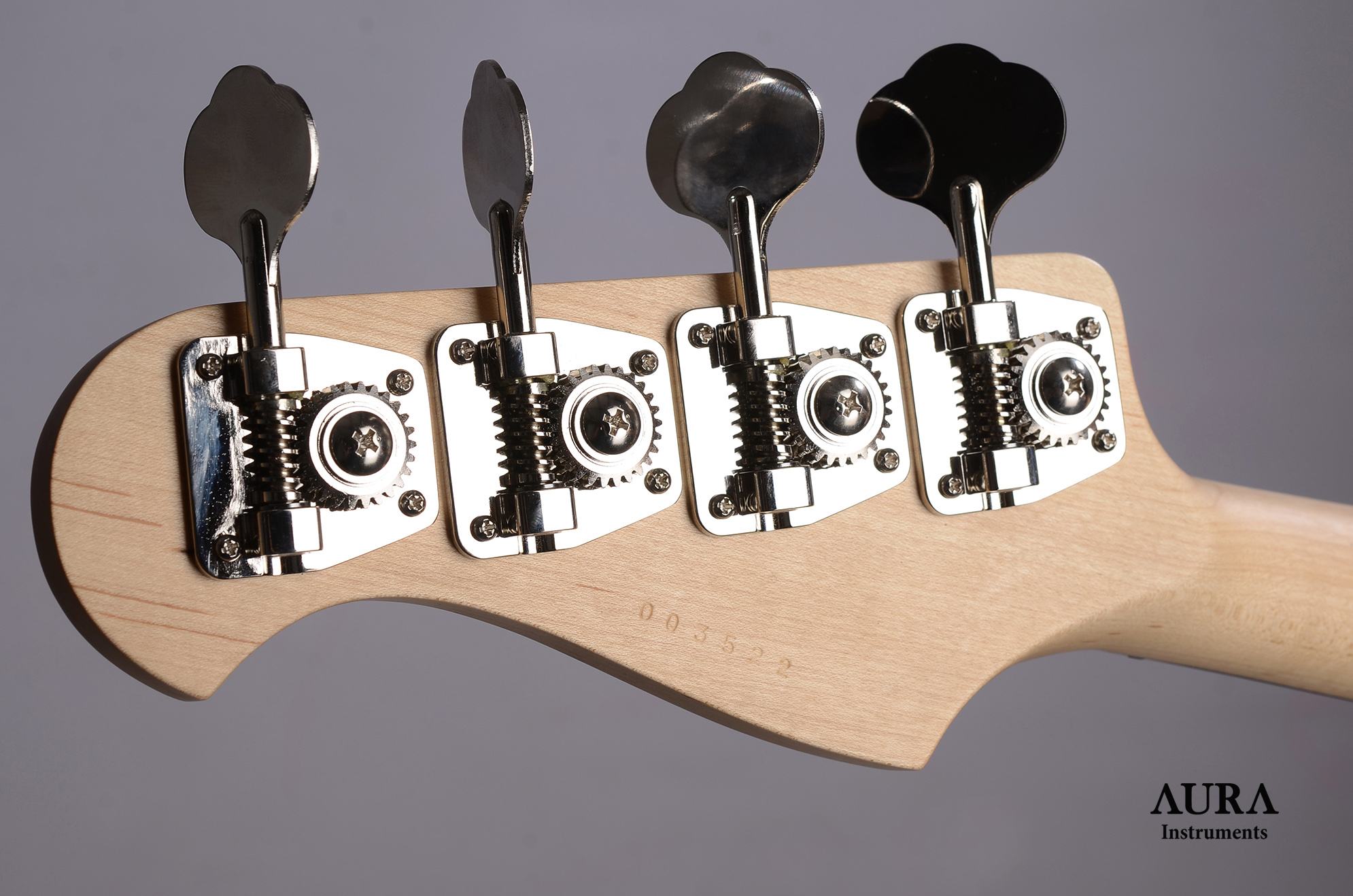 Aura Bass SH detail 4