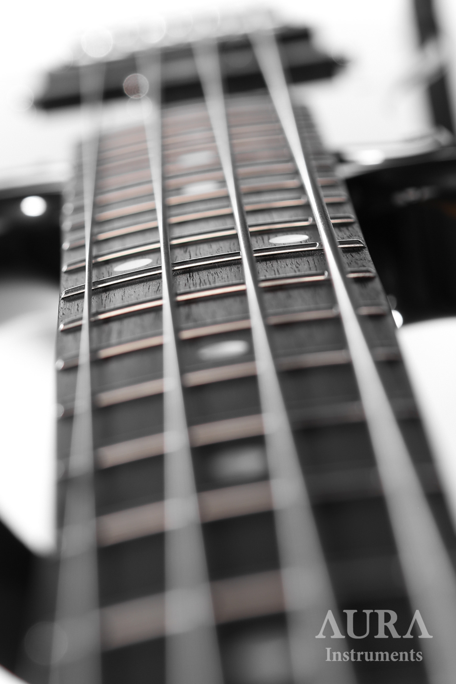 Bassguitar Aura Black Mirror 4 detail 6