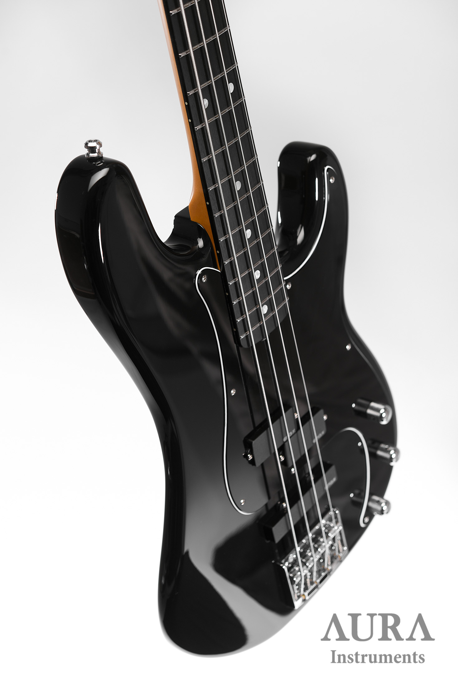 Bassguitar Aura Black Mirror 4 detail 7