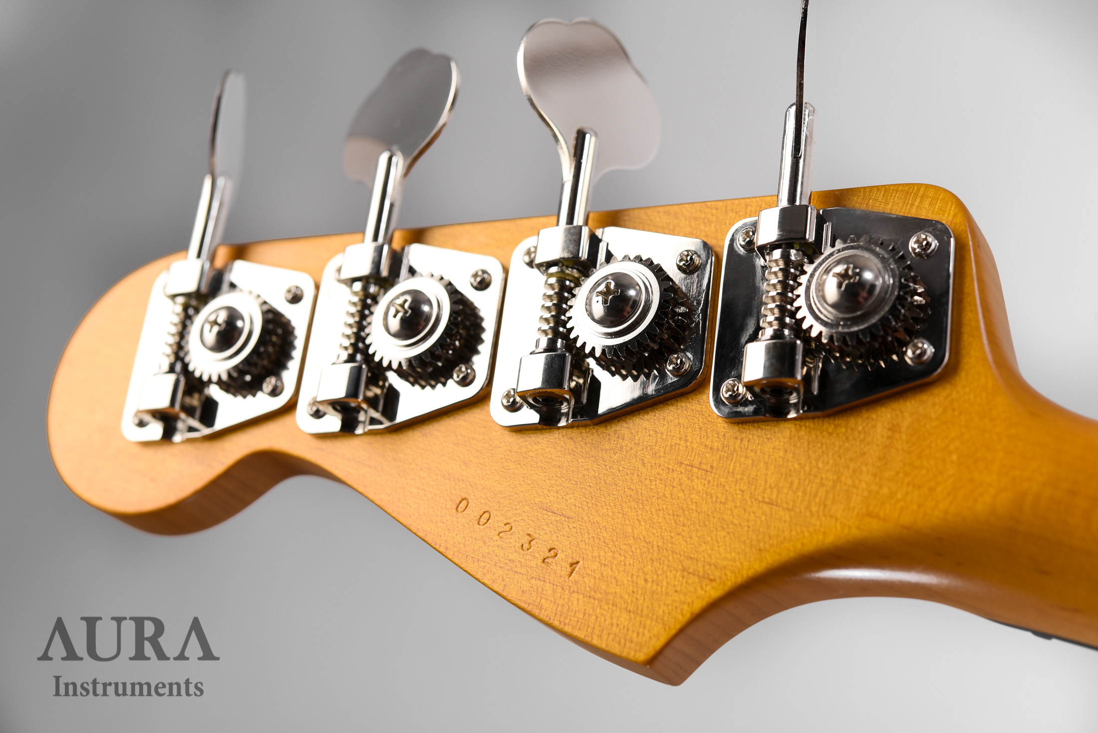 Bassguitar Aura Black Mirror 4 detail 4