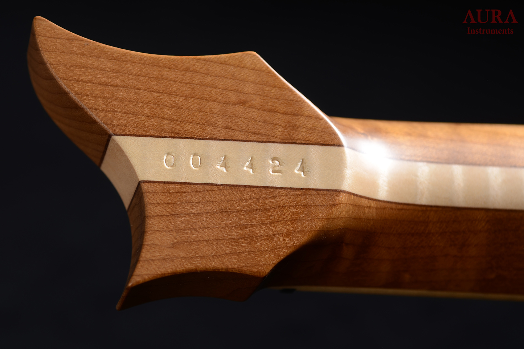 Handmade Aura Headless Explorer Guitar detail 10