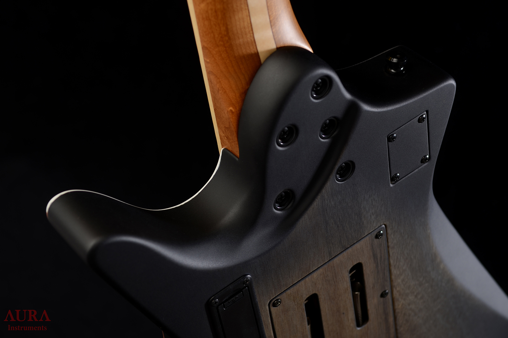 Handmade Aura Headless Explorer Guitar detail 20