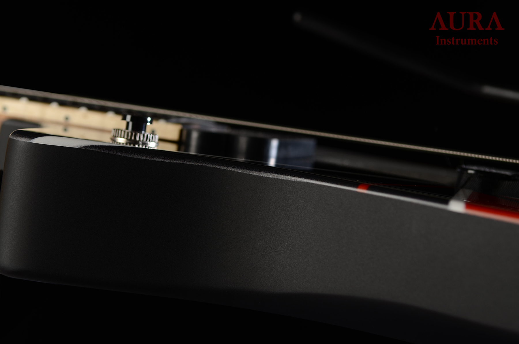 Handmade Aura Headless Explorer Guitar detail 6