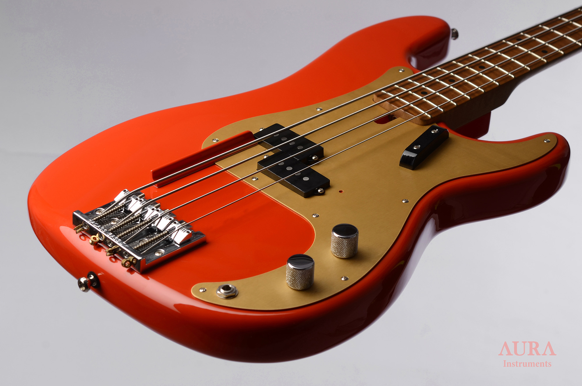 Bassguitar Aura Precision Bass Red Fiesta detail 4