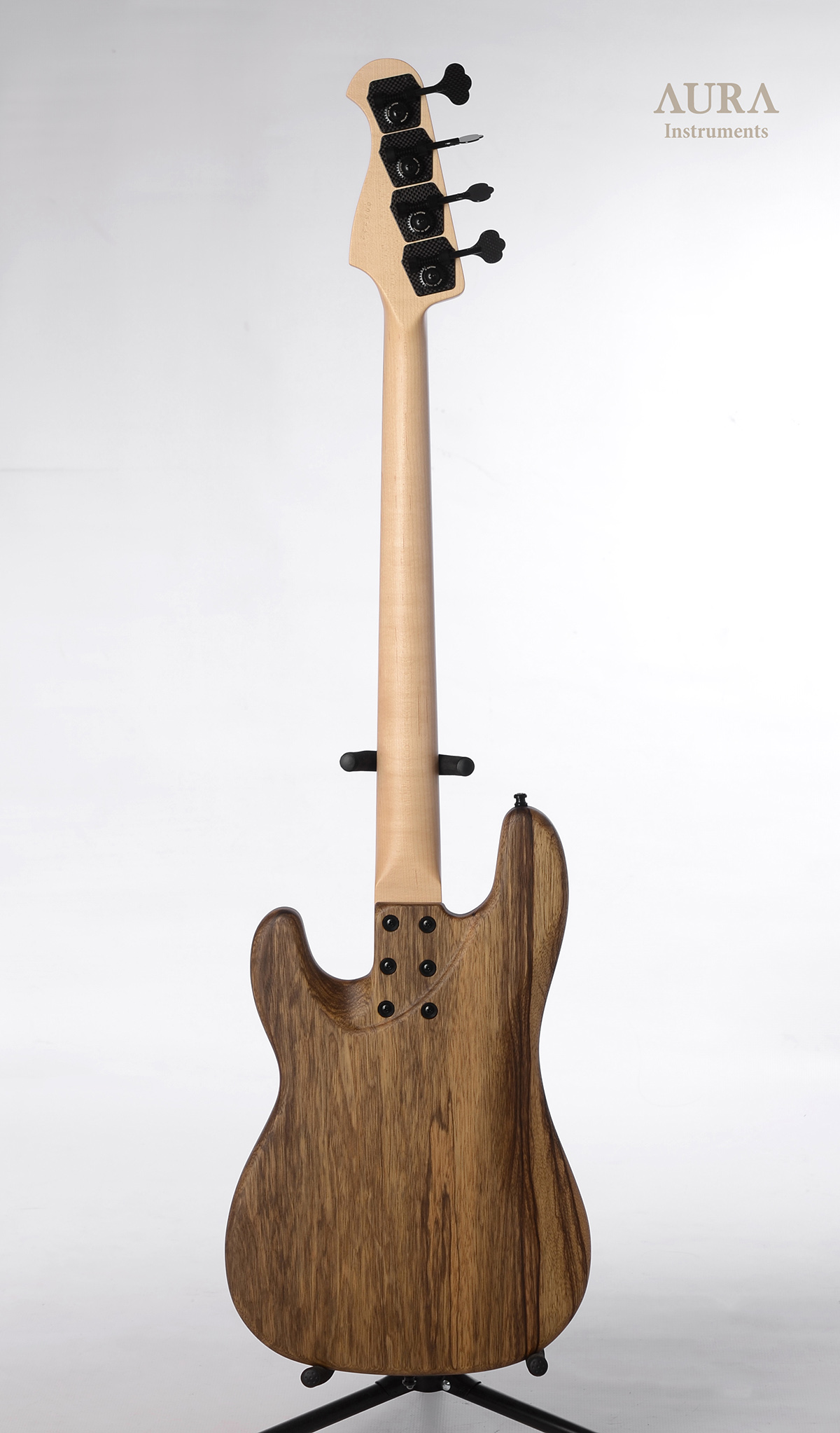 Aura Precision Bass SH detail 1