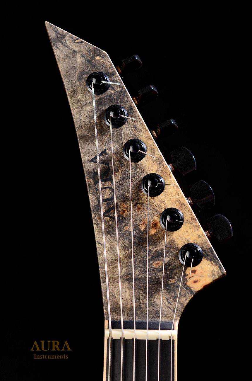 Electric guitar Aura The Sulfur detail 4