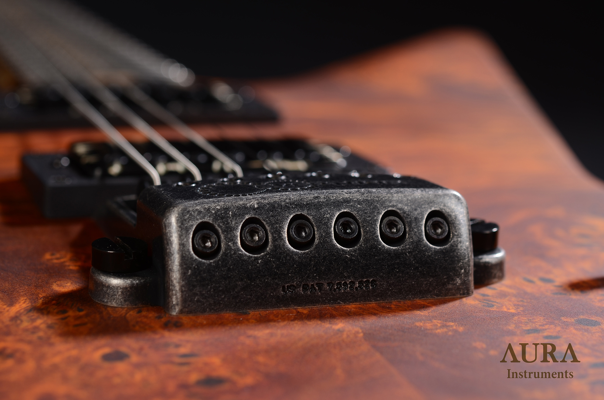 Electric guitar Aura Explorer TA detail 14
