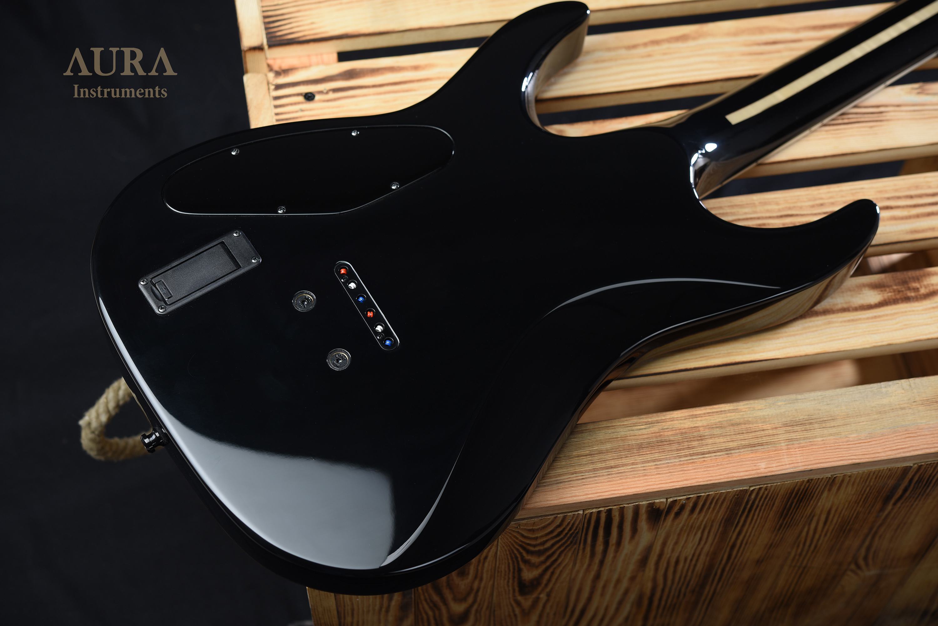 Guitar Aura The Wire detail 14