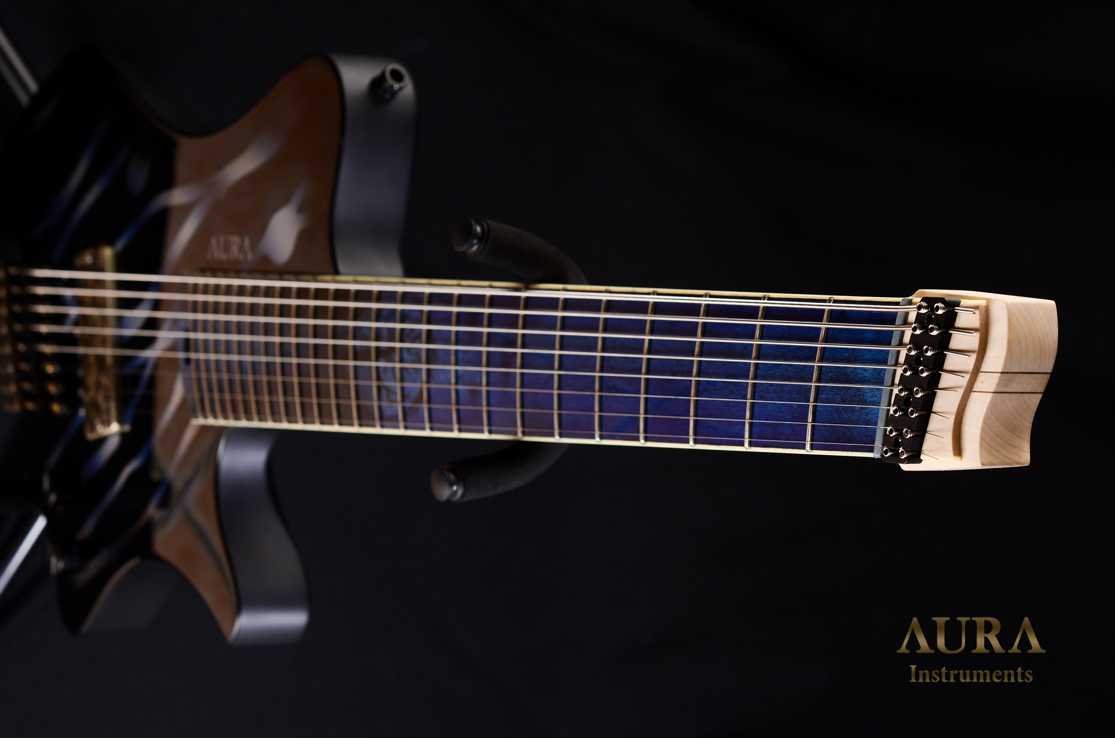 Headless Guitar Aura 8 Root detail 10