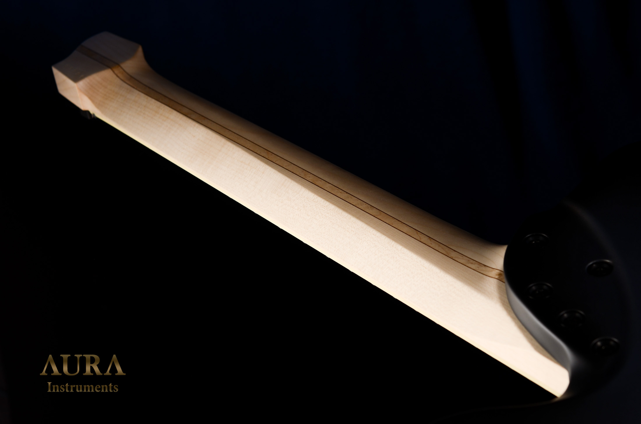 Headless Guitar Aura 8 Root detail 12