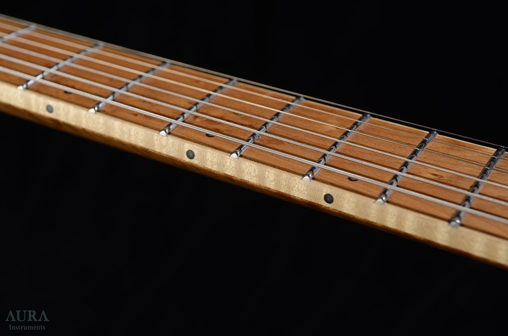 Handmade Aura Evocaster Headless Guitar detail 12