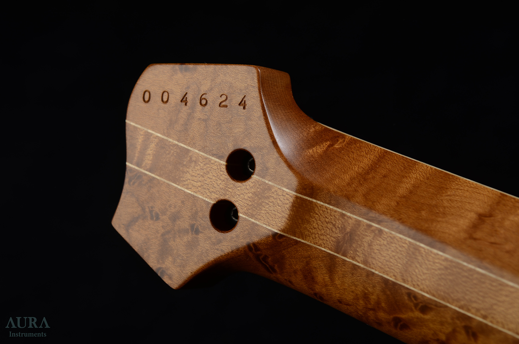 Handmade Aura Evocaster Headless Guitar detail 15