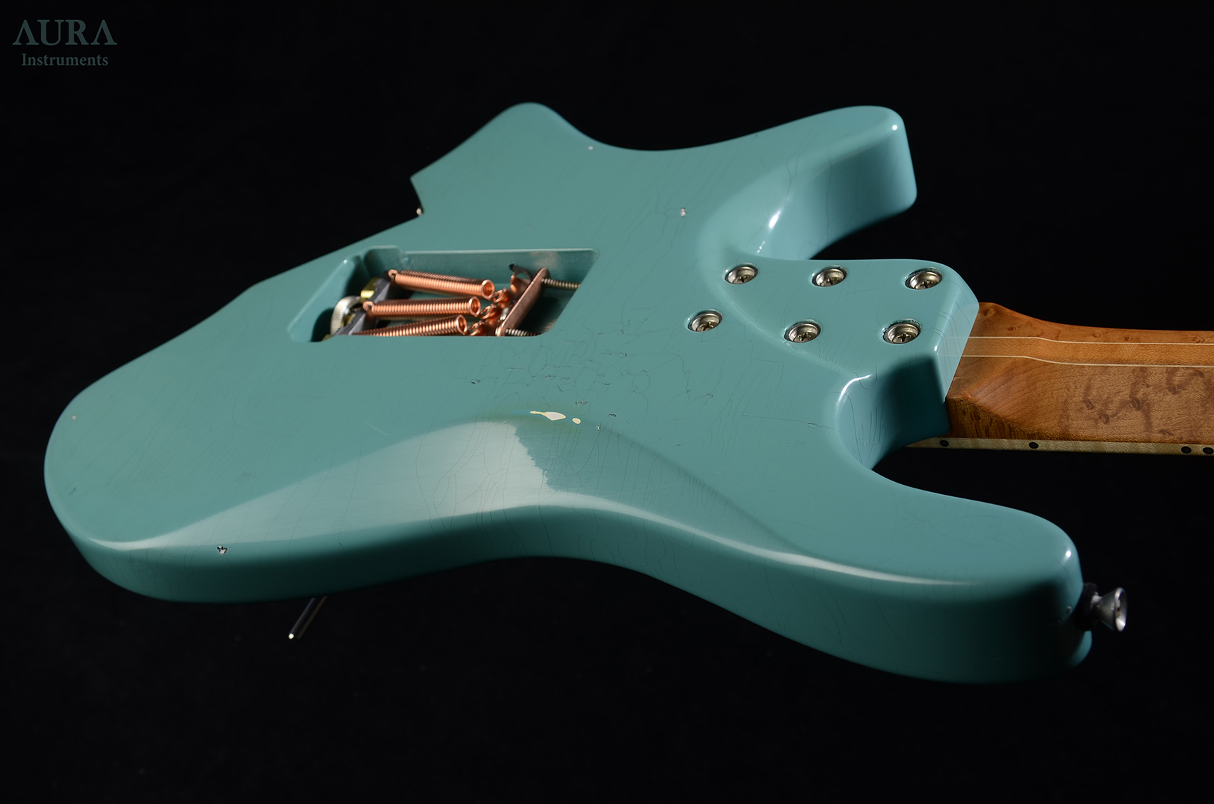Handmade Aura Evocaster Headless Guitar detail 17