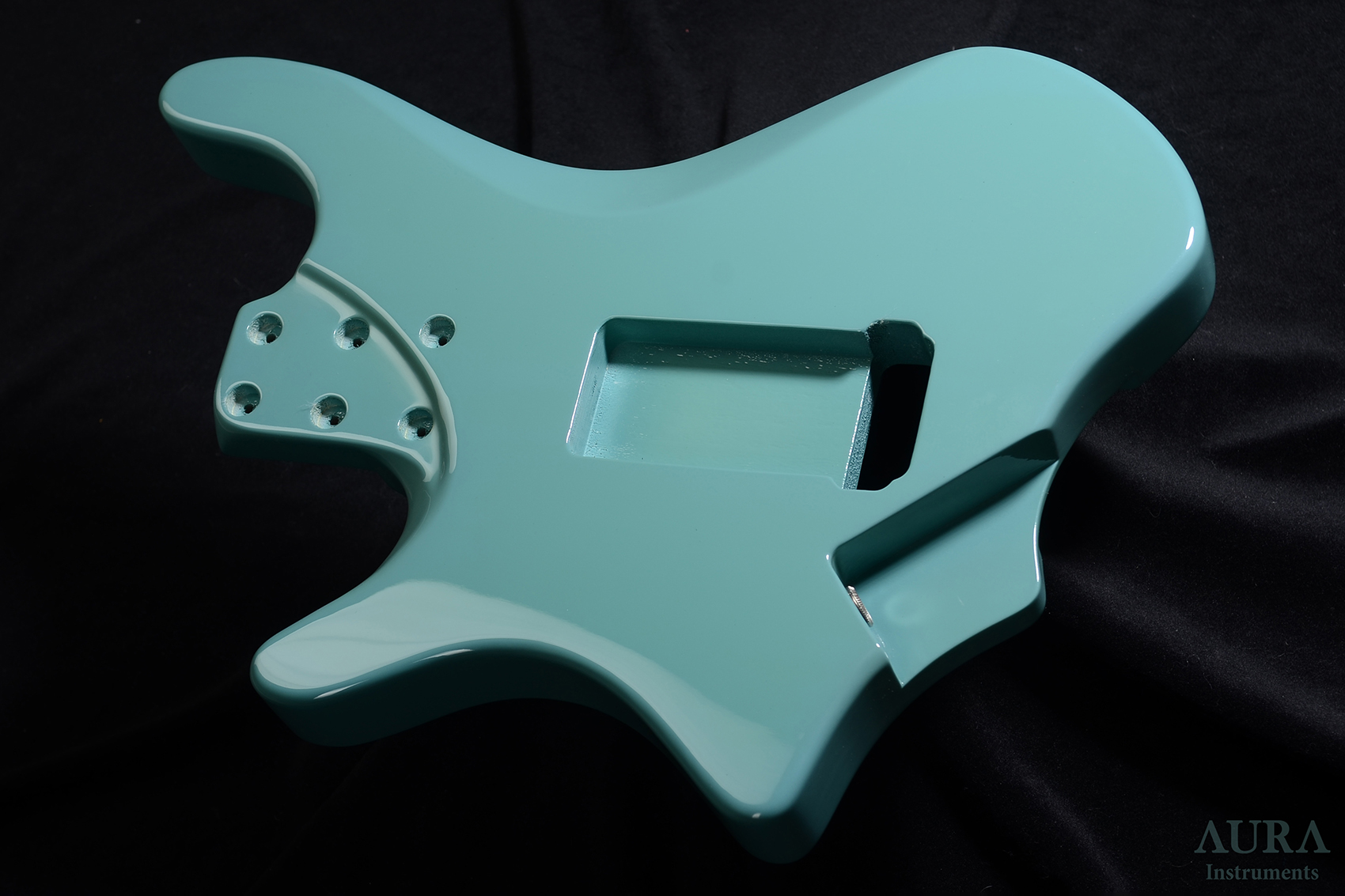 Handmade Aura Evocaster Headless Guitar detail 21