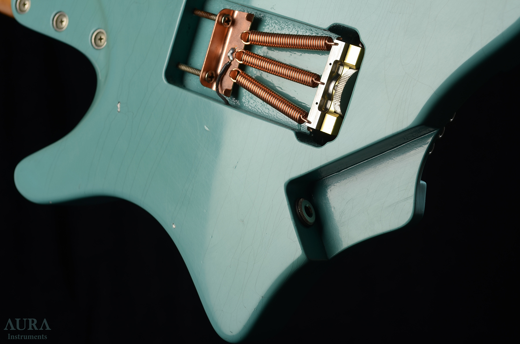 Handmade Aura Evocaster Headless Guitar detail 9