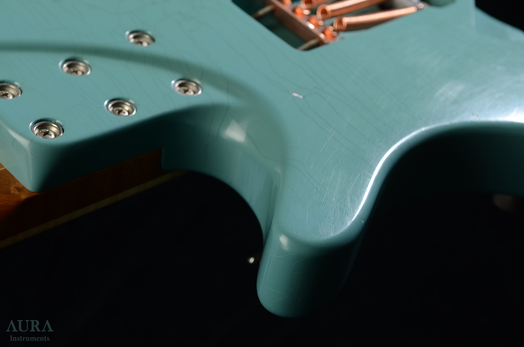 Handmade Aura Evocaster Headless Guitar detail 10