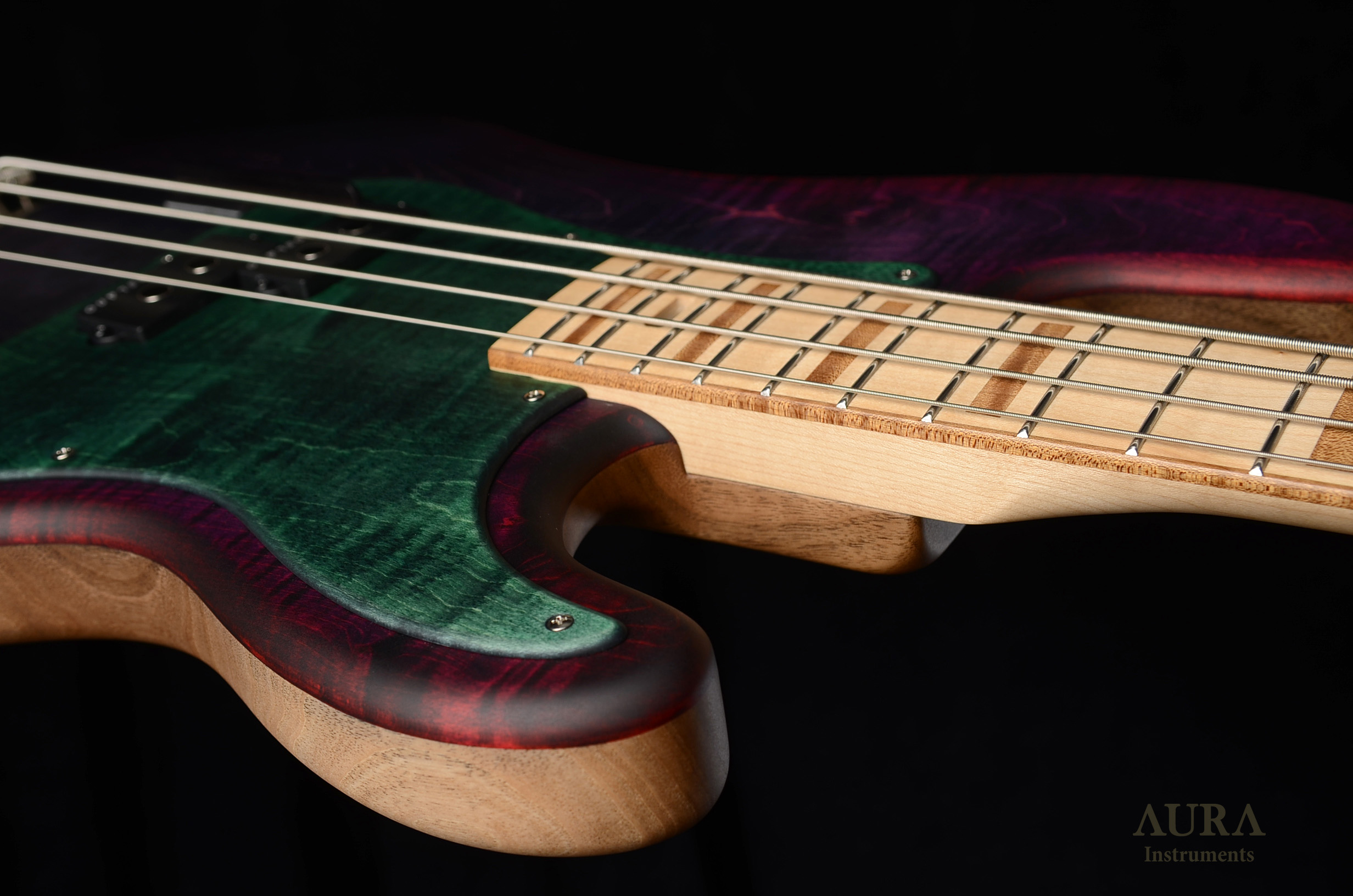 Handmade Aura P-Bass PK detail 6